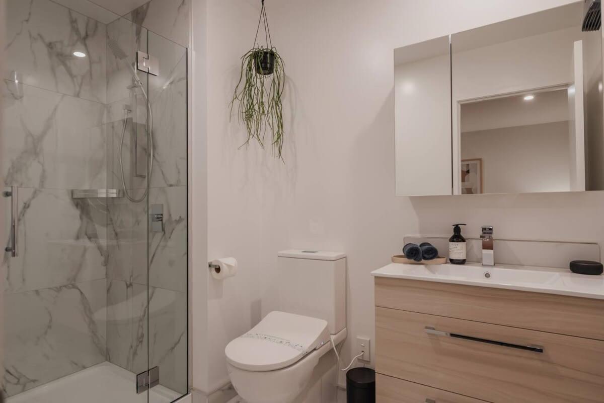 Casino Luxury Suite City Centre - Sleeps 5 Christchurch Extérieur photo