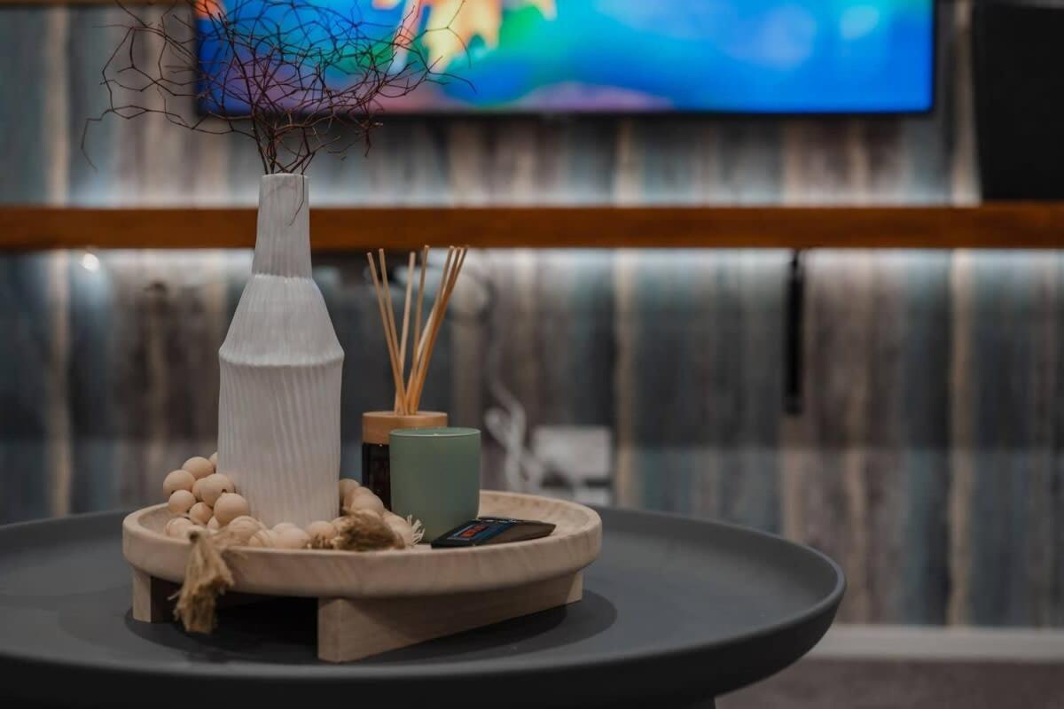 Casino Luxury Suite City Centre - Sleeps 5 Christchurch Extérieur photo
