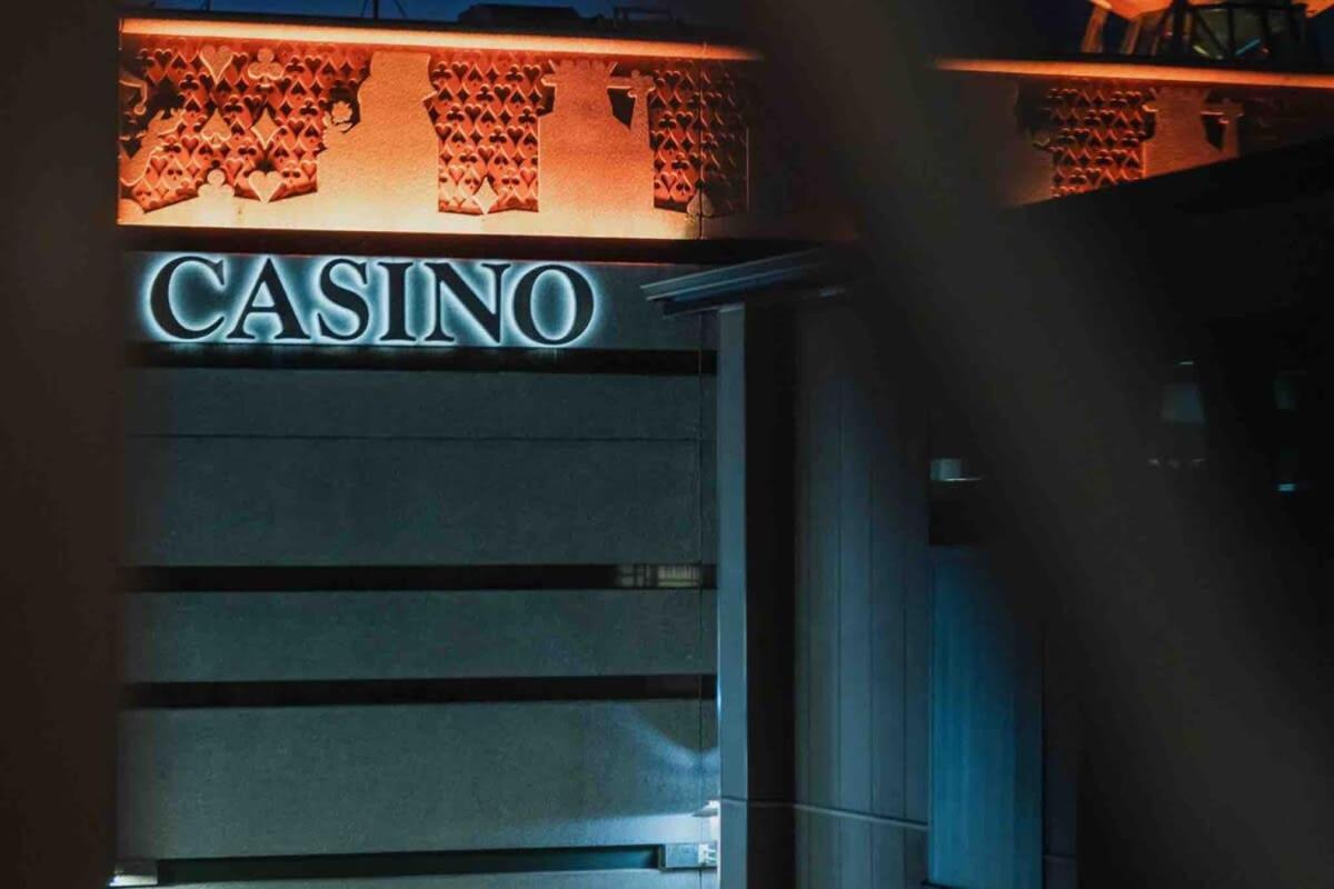 Casino Luxury Suite City Centre - Sleeps 5 Christchurch Extérieur photo
